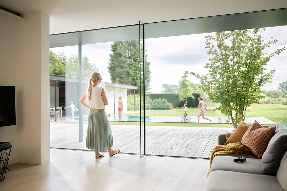 Rénover en 2025 : les fenêtres et portes Reynaers Aluminium allient design et durabilité