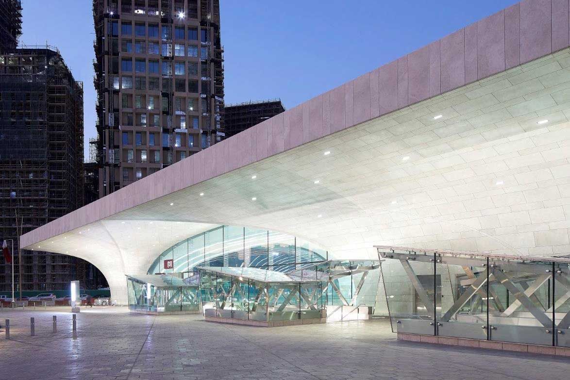 Hunter Douglas Architectural construit un plafond complexe pour le métro du Qatar