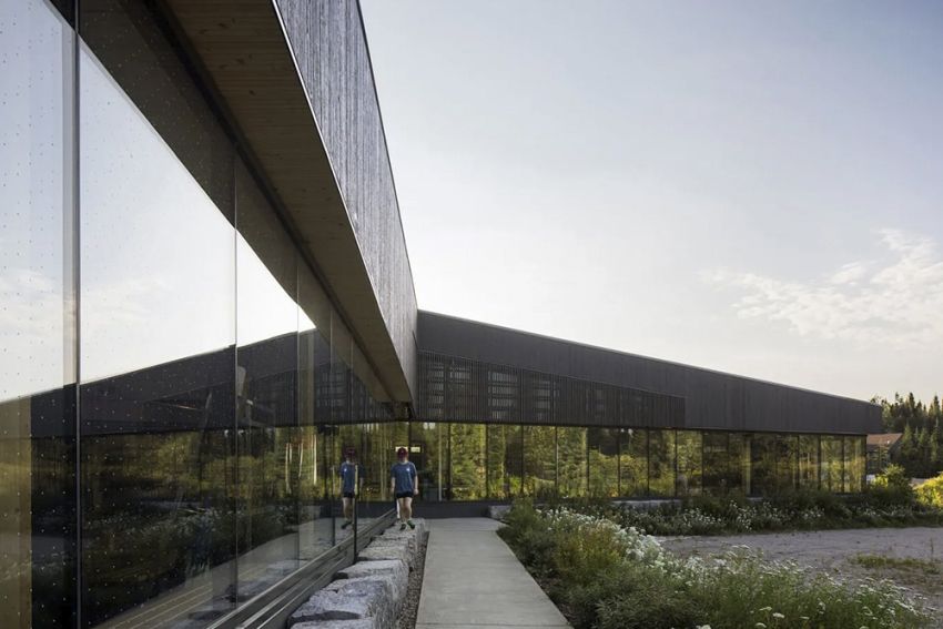 Un nouveau pavillon enraciné dans le paysage
