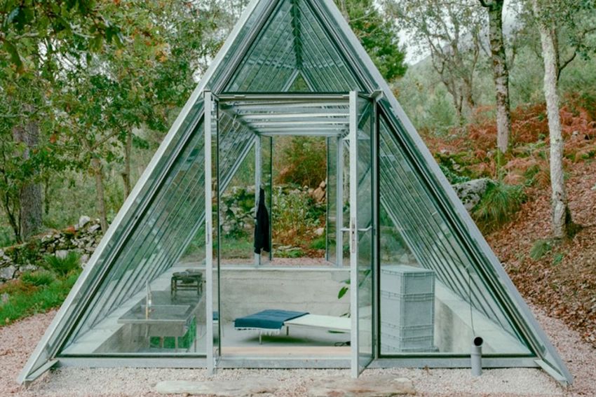Glass House Stone House, entre granit et verre